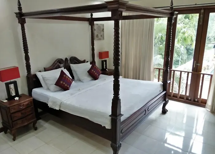 Aparthotel Sekuta 3*