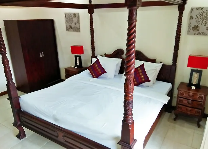 Aparthotel Sekuta 3*