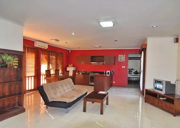 Sekuta Aparthotel 3*