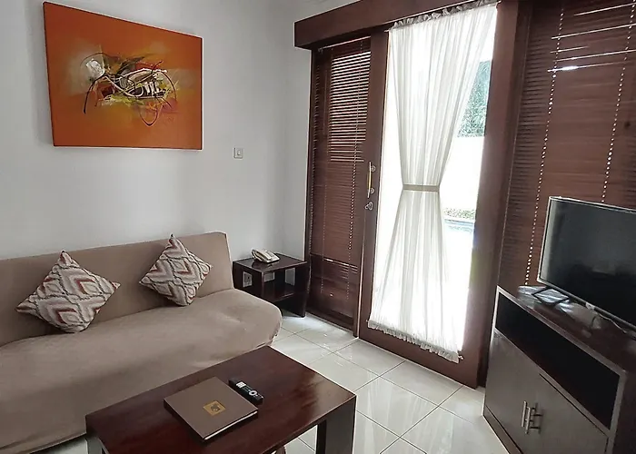 Aparthotel Sekuta 3*